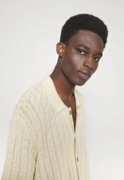 Les Deux Garrett Knitted Shirt - Cardigan -Stock X b15533d54de6405b837773cfa4b742e1