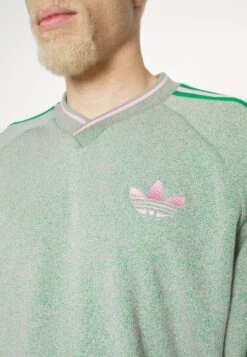 Adidas Originals Sweatshirt - Green 15 Adidas Originals Sweatshirt - Green -Stock X b175c79eb9db4f8c8c035ac5a9804fd9