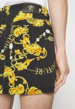 Emblem Foil - Denim Shorts - Black -Stock X b206fa0f22aa4761805de0a9dd519847