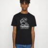 Wood Wood X Garfield Ace Chill - Print T-Shirt - Black