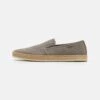 Pier One Slip-Ons - Grey