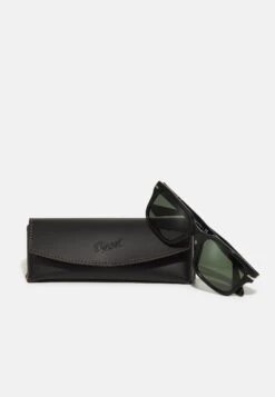 Persol Unisex - Sunglasses - Black -Stock X b4cecebc10dc4fda9c4b9f13be672149