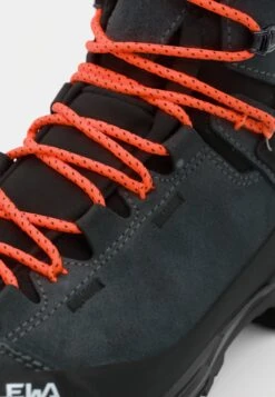 SALEWA MTN TRAINER 2 MID GTX - Mountain Shoes - Onyx/black -Stock X b4e7978b0bbb4edd8b9f7196edaa06e1