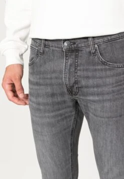 Lee Luke - Slim Fit Jeans - Mid Worn Walker -Stock X b5b03576ae9c46bc83c0ffd6849df961