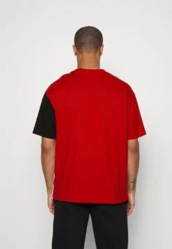 NEW ERA Nba Cut And Sew Tee Chicago Bulls - Club Wear - Red -Stock X b6242ba61395431b8dcd3c6883b32ae2