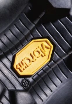 Mammut Blackfin Iii Mid Dt - Hiking Shoes - Black Black -Stock X b8f0ceef5a0345b88086ec42e0cd474d