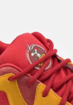 Reebok Classic X Looney Tunes Hurrikaze Unisex - High-Top Trainers - Red/Yellow -Stock X b8f67e67bbf6489eb3089eef02022652