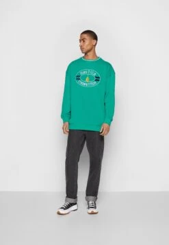 Bramma Oversized - Sweatshirt - Marine Green -Stock X b935380c637547db8f854eb92c13da20