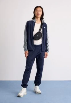 Nike Sportswear CLUB - Tracksuit - Obsidian/smoke Grey -Stock X b945bbbc3ff04d3daca88ba5d7f7fd46
