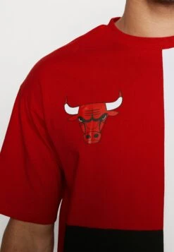 NEW ERA Nba Cut And Sew Tee Chicago Bulls - Club Wear - Red -Stock X baaf9759e04c4fd3bc1a28dbe79274b7