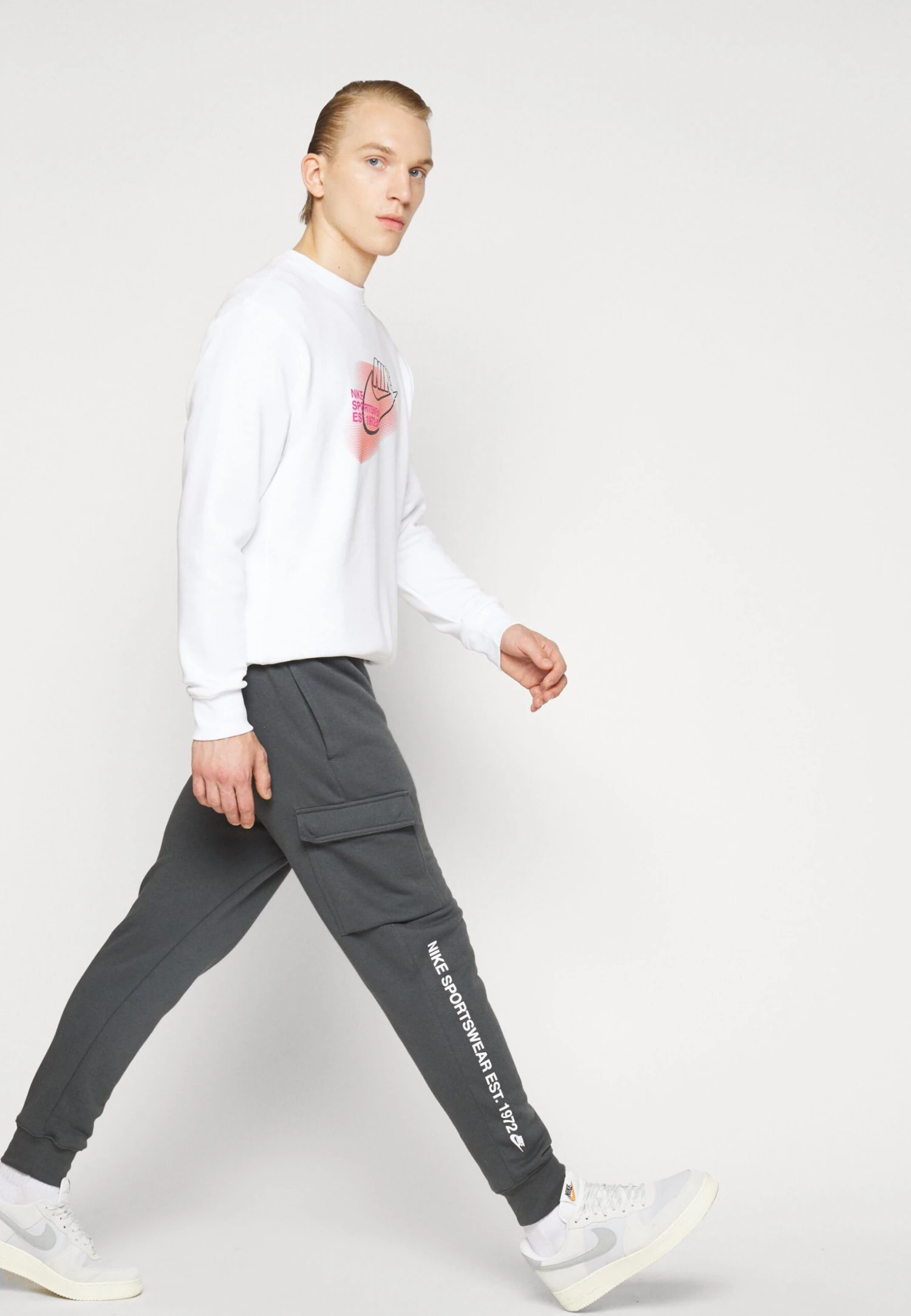 Nike Sportswear Pant - Cargo Trousers - Dark Smoke Grey 8 Nike Sportswear Pant - Cargo Trousers - Dark Smoke Grey - Image 6