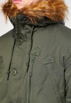 Alpha Industries Parka - Dark Green 16 Alpha Industries Parka - Dark Green -Stock X bb260ce4b3dc4388a81810b1605739df