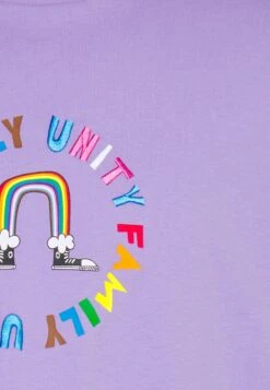 Converse Pride Oversized Tee Unisex - Print T-Shirt - Lilac -Stock X bb80a5fbd9aa4fdea943042769902d10