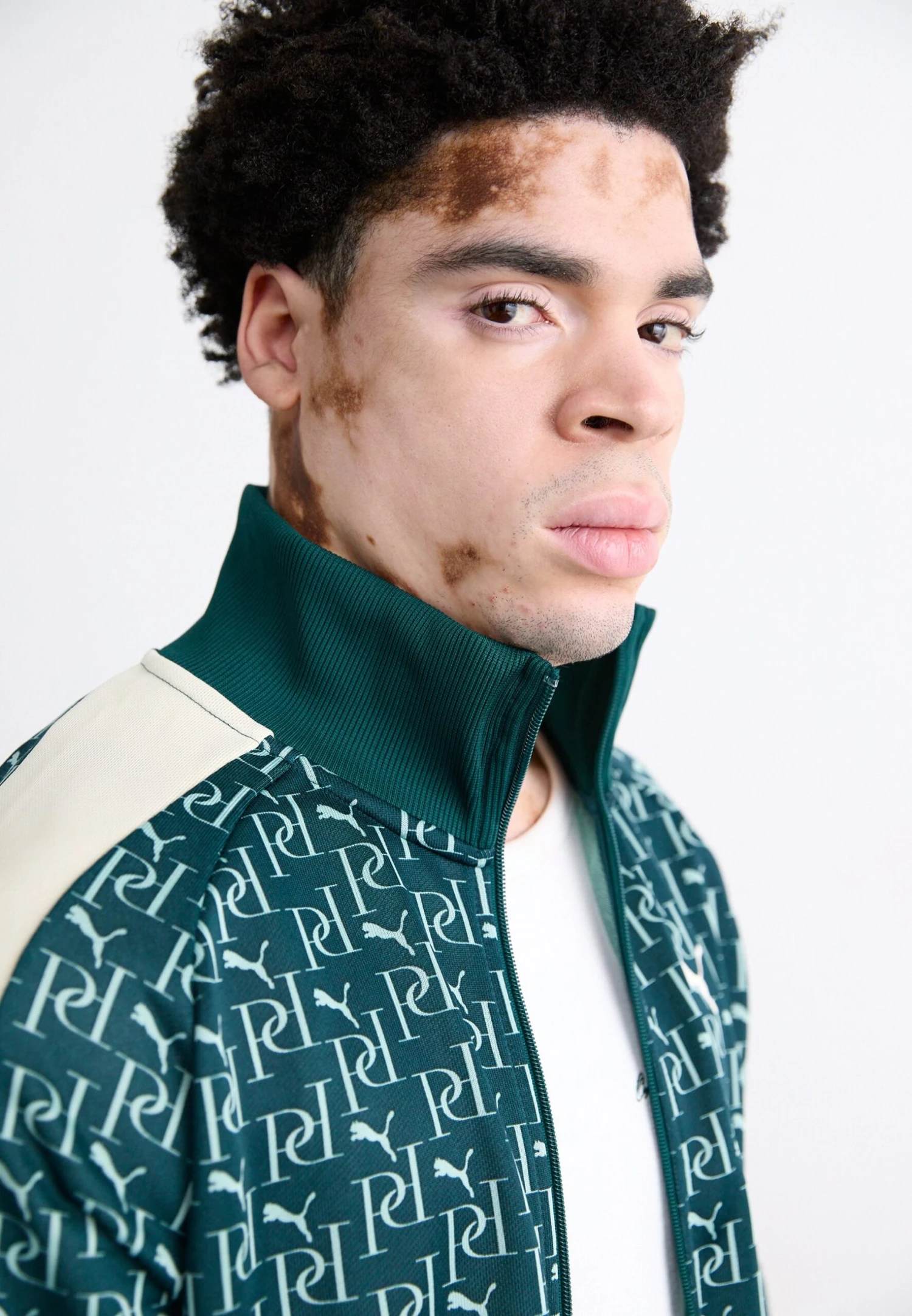 Puma T7 TRACK JACKET - Zip-up Sweatshirt - Green Terrain 6 Puma T7 TRACK JACKET - Zip-up Sweatshirt - Green Terrain - Image 4