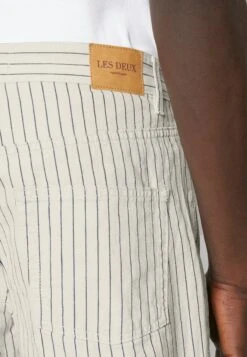 Les Deux Ryder Pants - Straight Leg Jeans - Ivory/Dark Navy -Stock X be5f7511b8af45578512c79d33ee7d53