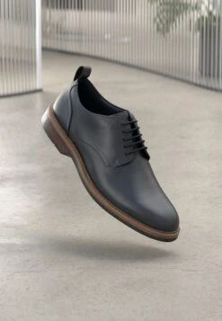 Clarks ALDWIN LACE - Lace-ups - Black