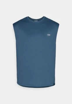 ICANIWILL STRIDE SLEEVELESS - Basic T-shirt - Light Moss -Stock X bebf9653a99046ccb5c125139a0e424b