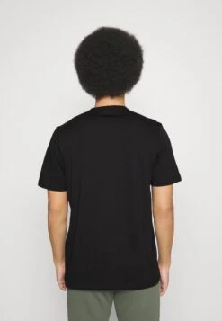 Venum Giant Connect - Print T-Shirt - Black -Stock X befc1f008528428b93590f7b92076c7b