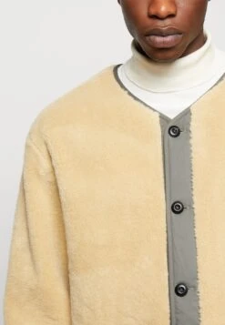 ARKET Winter Jacket - Off-White -Stock X bf4e3ad723a444fa88f930c85beaafee