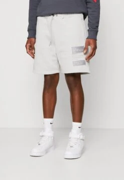 Alpha Industries Patch - Shorts - Pastel Grey