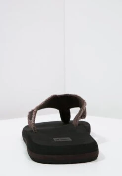 Quiksilver Pool Slides - Demitasse -Stock X bfffa3d890a8428a869e74172b67adac