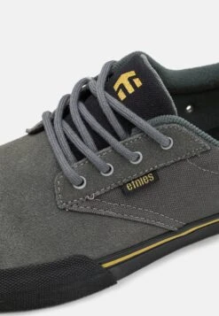 Etnies Jameson - Skate Shoes - Grey/Black/Gold -Stock X c086770a836a4ec28da2ddf097561d74