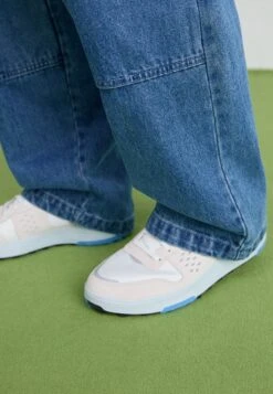 Nike Sportswear C1TY "CAUTION TAPE" - Trainers - Cement Grey/summit White/black -Stock X c0d55abbf04240f2b6e3cb2292caecc1