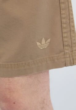 Adidas Originals BERMUDA - Shorts - Blanch Cargo -Stock X c0e2659601b64a4e87a85892d6f3b2ce