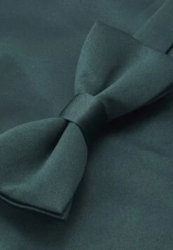 Only & Sons Onstrent Bow Tie Box Hankerchief Set - Pocket Square - Scarab -Stock X c213901dadd9474dadf8c123fbe81af8