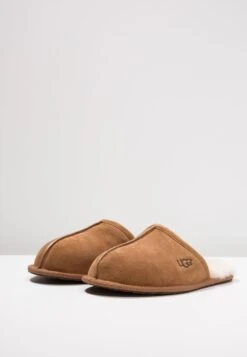Ugg Scuff - Slippers - Cognac 12 Ugg Scuff - Slippers - Cognac -Stock X c222d8cc1e5b4908808964ad25ff5440