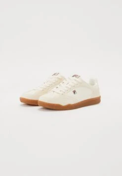Fila SLANTSHOT - Trainers - Marshmallow/gum -Stock X c2b9d73e661f4caea14b8476f03889b3