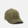 Les Deux Baseball Unisex - Cap - Olive Night -Stock X c4136d9e51f74f72aba59f8dfd93ffca