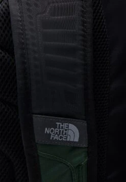 The North Face Borealis Classic Unisex - Rucksack - Pine Needle/Sulphur Spring Green/Black -Stock X c47ded423cae4ca6b0a474f039cee8f4