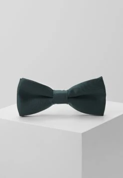 Only & Sons Onstrent Bow Tie Box Hankerchief Set - Pocket Square - Scarab -Stock X c6392fae981b477fbb33995a42d4407b