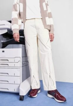 Tao Pants Unisex - Trousers - Eggshell