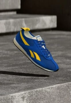 Reebok Classic R400 UNISEX - Trainers - Chalk/twilight Blue -Stock X c7183e498bdc4336ad797a0c2f2f35dc 1