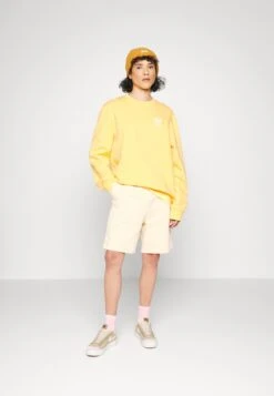 Wood Wood Islands Brygge Logo Unisex - Sweatshirt - Light Orange -Stock X c7cdce1c1a1f4fecabc0981d3c69f2b7