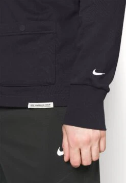 Dry Fit Issue - Zip-Up Sweatshirt - Black/White -Stock X c91ea9d2da0746a6a04869ef2b2aee13