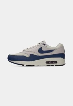 Nike Sportswear AIR MAX 1 - Trainers - Vast Grey/light Crimson/black -Stock X c9383bb9ef224746aa6acfa470db4353