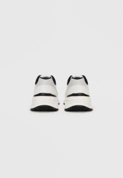 Calvin Klein Jeans HIKE RUNNER - Trainers - Bright White/black -Stock X ca3fa2147bde4316b5b93c852a04cba0