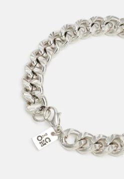 Icon Brand Kick Start Cut Chain Bracelet - Bracelet - Silver-Coloured -Stock X caa9e4b2fa9c4f3cbfcc6ee9ce14df77