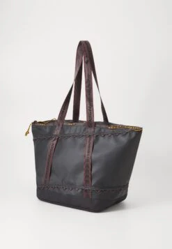 Klättermusen ELJUDNER BAG 25L UNISEX - Sports Bag - Raven 9 Klättermusen ELJUDNER BAG 25L UNISEX - Sports Bag - Raven -Stock X cacc3566d21e47e69ae1178f7d6afff0