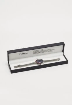 TIMEX Q REISSUE - Watch - Silver-coloured/blue/red -Stock X cadd017ca3df4916ae12d7fa49c0561d