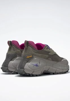 Reebok Classic Zig Kinetica 2.5 Edge - Trainers - Army Green/Boulder Grey/Semi Proud Pink -Stock X cb35e23959ae445c90c97f5624d63a2a