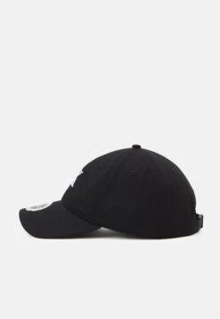 Calvin Klein Jeans Archive Unisex - Cap - Black 8 Calvin Klein Jeans Archive Unisex - Cap - Black -Stock X cbeae30efcae46a7aec51ff9ee191e66