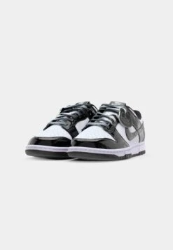 Nike Sportswear DUNK RETRO SE 1 - Trainers - White/black -Stock X cc4a91dcd8494a7eb61b7bab462fa0fb