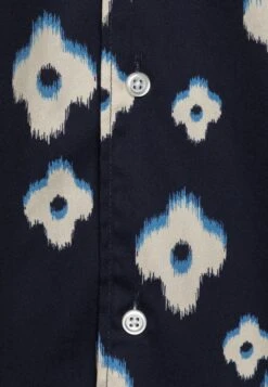 Minimum Jole - Shirt - White Asparagus -Stock X cdc6e19aadaf43ca8d5fe8d9b15ca04b