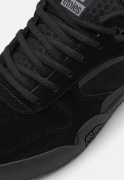 Etnies Estrella - Trainers - Black -Stock X cf0cb1d89d8a4ffab3badcd5e33eb309