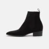 THE KOOPLES Chaussures - Classic Ankle Boots - Black -Stock X d0acc8fffda047b9b2c4c27aa8bbfa28