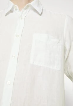 Boss Relegant - Shirt - White -Stock X d0e3a2e55573457e92b39d6ace3dc51c